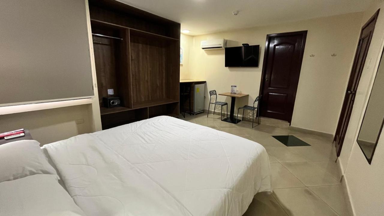 Hotel Varadero Internacional 瓜亚基尔 外观 照片