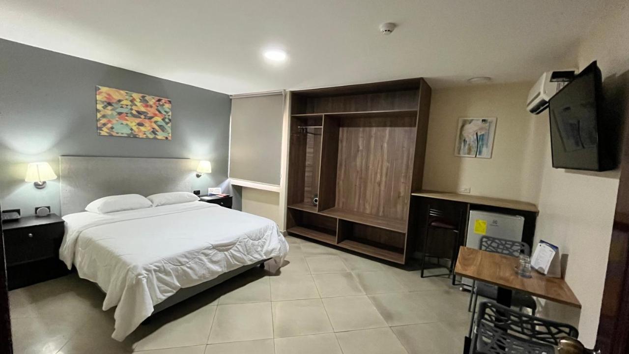 Hotel Varadero Internacional 瓜亚基尔 外观 照片