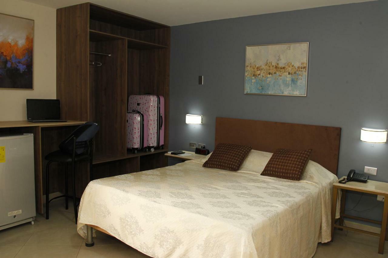 Hotel Varadero Internacional 瓜亚基尔 外观 照片